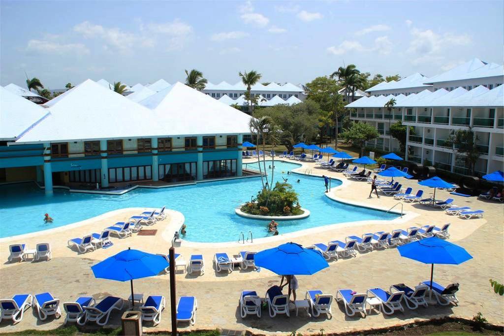 Grand Paradise Playa Dorada بويرتو بلاتا المظهر الخارجي الصورة